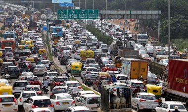 दिल्ली की लौटेंगी सांसें, 1 नवंबर से 'पुराने' ट्रकों पर सख्त तालाबंदी!