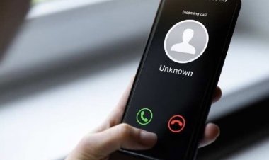 मोबाइल कॉल्स पर नया नियम: अब नंबर के साथ नाम भी दिखेगा, DoT का टेलीकॉम कंपनियों को सख्त निर्देश