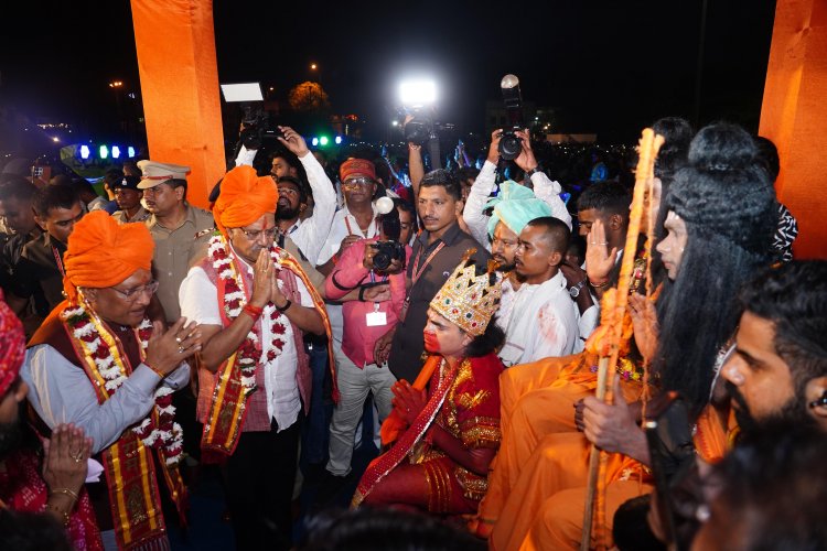 रायपुर के ऐतिहासिक रावणभाठा के रावण दहन महोत्सव में शामिल हुए सांसद बृजमोहन अग्रवाल