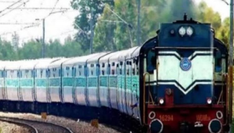 छत्तीसगढ़ के रेल यात्रियों के लिए खुशखबरी : दक्षिण पूर्व मध्य रेलवे से अनेक पूजा स्पेशल ट्रेनों की सुविधा
