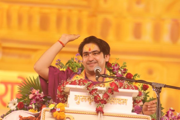 कथा में बैठना महत्वपूर्ण नहीं, कथा दिल में बैठे यह महत्वपूर्ण है : पं. धीरेंद्र कृष्ण शास्त्री