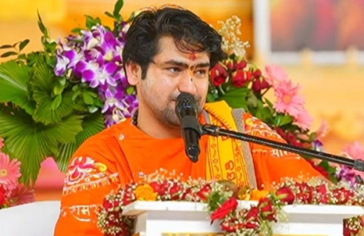 बस्तर में धर्मांतरण करने वालों का बोरिया-बिस्तर बंधवाने के बाद जाएंगे बंगाल :  पं. धीरेंद्र कृष्ण शास्त्री