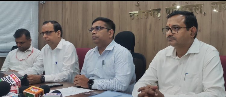 राष्ट्रीय डाक सप्ताह में ग्राहकों को दी जा रही सभी सेवाओं की जानकारी