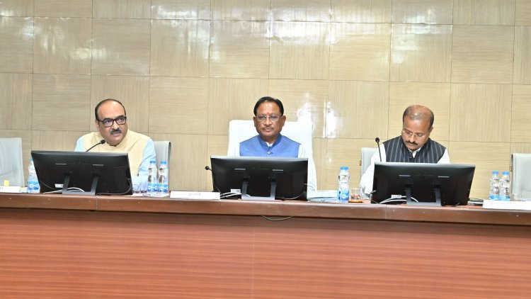 9 घंटे चली मैराथन बैठक : मुख्यमंत्री साय ने कलेक्टर्स कॉन्फ्रेंस में दिखाई सख्ती,कहा-जनहित के कार्यों में लापरवाही बर्दाश्त नहीं की जाएगी