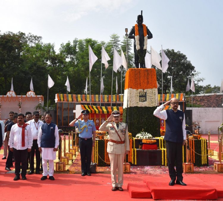 पुलिस स्मृति दिवस परेड में शामिल हुए राज्यपाल रमेन डेका और सीएम विष्णुदेव साय,शहीद जवानों को अर्पित किए श्रद्धांजलि
