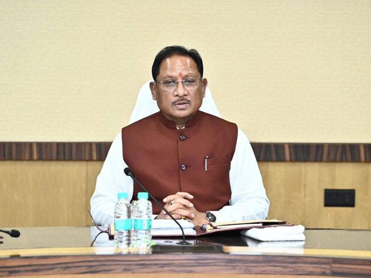 66 लाख के इनामी 51 माओवादियों ने किया आत्मसमर्पण,सीएम साय ने कहा-संवाद, संवेदना और विश्वास की नई धरती बन रहा है बस्तर