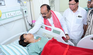 उप मुख्यमंत्री अरुण साव ने बिलासपुर रेल हादसे में घायल यात्रियों से की मुलाकात, डॉक्टरों को बेहतर से बेहतर इलाज के दिए निर्देश