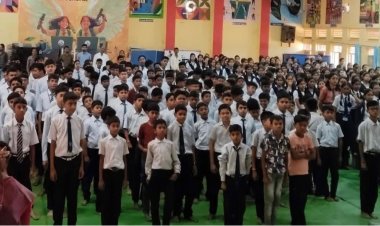 नवोदय विद्यालय में 'वंदे मातरम्' के 150 वर्ष पूरे होने पर भव्य सामूहिक गायन का आयोजन