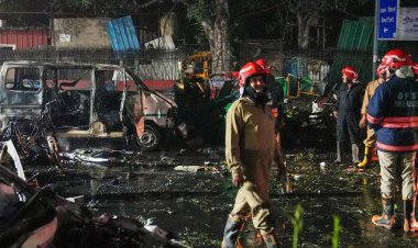 Breaking News : दिल्ली ब्लास्ट पर आज सुबह गृह मंत्रालय में हाईलेवल बैठक