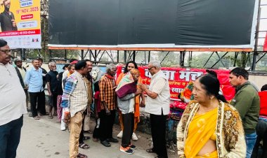 वक्ता मंच ने शीतलहर में जरूरतमंदो को बांटे कंबल