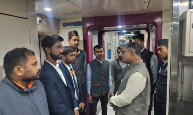 रायपुर रेल मंडल में स्वच्छता एवं कचरा प्रबंधन के लिए चलाया जा रहा है विशेष अभियान