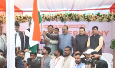 सीएम साय ने तिरंगा लहराकर  सरदार 150 युनिटी मार्च में  शामिल होने युवाओं को किया रवाना