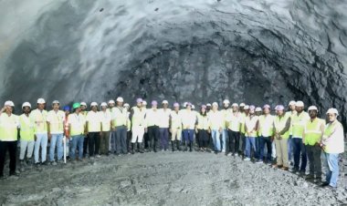 रायपुर-विशाखापट्टनम सुरंग के दोनों ट्यूबों का ब्रेक थ्रू पूरा
