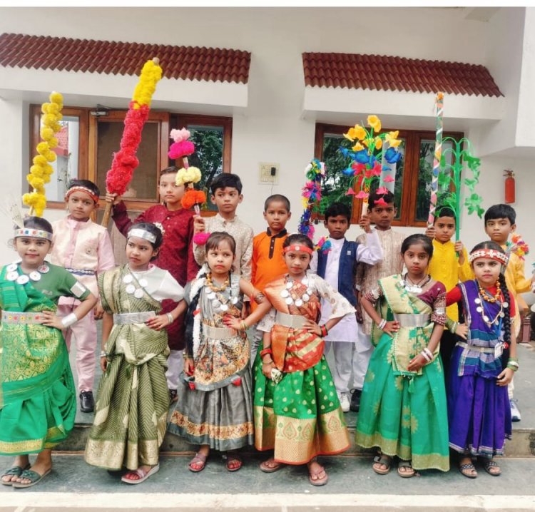 खरोरा के अमन पब्लिक स्कूल में रजत जयंती पर धूमधाम से मनाया राज्य स्थापना दिवस