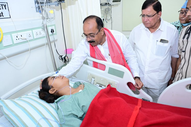 उप मुख्यमंत्री अरुण साव ने बिलासपुर रेल हादसे में घायल यात्रियों से की मुलाकात, डॉक्टरों को बेहतर से बेहतर इलाज के दिए निर्देश