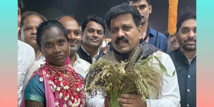 उपमुख्यमंत्री विजय शर्मा ने भारत की मिलेट्स क्वीन लहरी बाई बैगा को किया सम्मानित