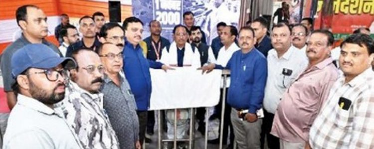 सीएम विष्णुदेव साय से मिले प्रदेश के मुद्रक, जताया आभार