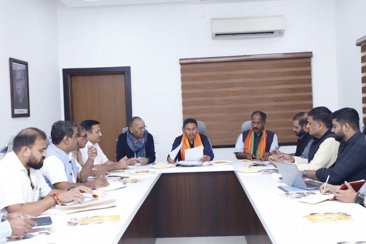 एसआईआर के प्रदेश प्रभारी नामग्याल पहुंचे रायपुर, कुशाभाऊ ठाकरे परिसर में ली बैठक