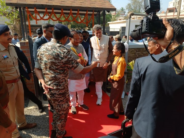 जगतू माहरा बस्तर हाई स्कूल के शताब्दी वर्ष समारोह में शामिल हुए मुख्यमंत्री