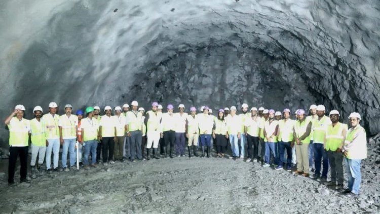 रायपुर-विशाखापट्टनम सुरंग के दोनों ट्यूबों का ब्रेक थ्रू पूरा