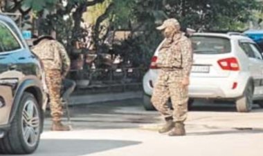 लोहा कारोबारियों के ठिकानों से सात करोड़ बरामद,18 लॉकर भी मिले