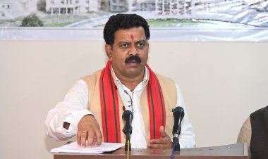 पहले एडीजी फिर डिप्टी सीएम विजय शर्मा करेंगे मुलाकात,आरक्षक भर्ती परीक्षा के शिकायतकर्ताओं को अपने निवास में किया आमंत्रित