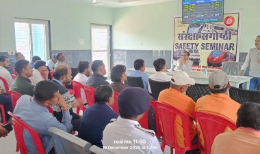 रायपुर रेल मंडल में ट्रेनों के सुरक्षित परिचालन के लिए उरकुरा स्टेशन में हुआ संरक्षा सेमिनार