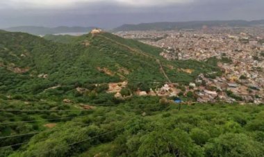 केंद्र सरकार ने अरावली में नई माइनिंग लीज पर लगाई अस्थायी रोक