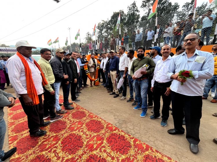 श्रमिक एकता के प्रतीक ‘गांधी भवन’ का उद्घाटन