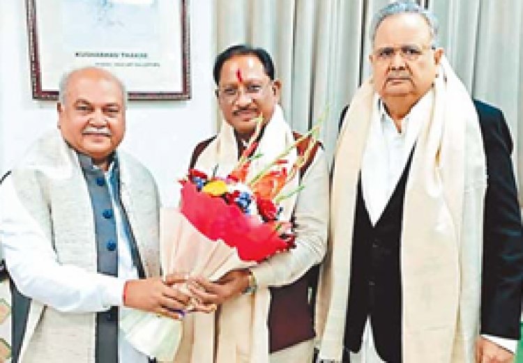 मप्र विधानसभा अध्यक्ष से सीएम व डॉ. रमन की सौजन्य भेंट