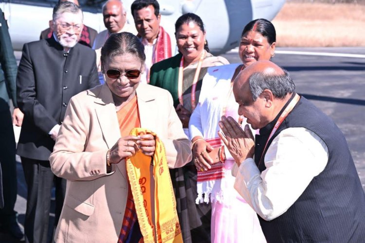 जशपुर में राष्ट्रपति द्रौपदी मुर्मु का ऐतिहासिक आगमन, विधायक पुरंदर मिश्रा ने किया आत्मीय स्वागत