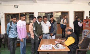 हर शिकायत में छुपा है ख़्वाब, पुरंदर मिश्रा ने दिया हर समस्या को जवाब