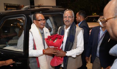 सांसद बृजमोहन अग्रवाल से मिले केंद्रीय कृषि मंत्री शिवराज सिंह चौहान, सांसद कार्यालय का किया अवलोकन