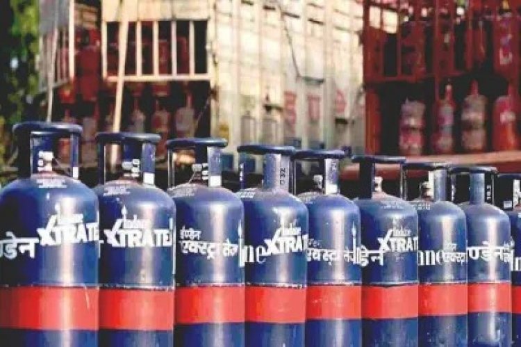 नए साल में महंगाई का झटका: छत्तीसगढ़ में ₹112 तक महंगा हुआ कॉमर्शियल गैस सिलेंडर, जानें आपके शहर में क्या है नई कीमत