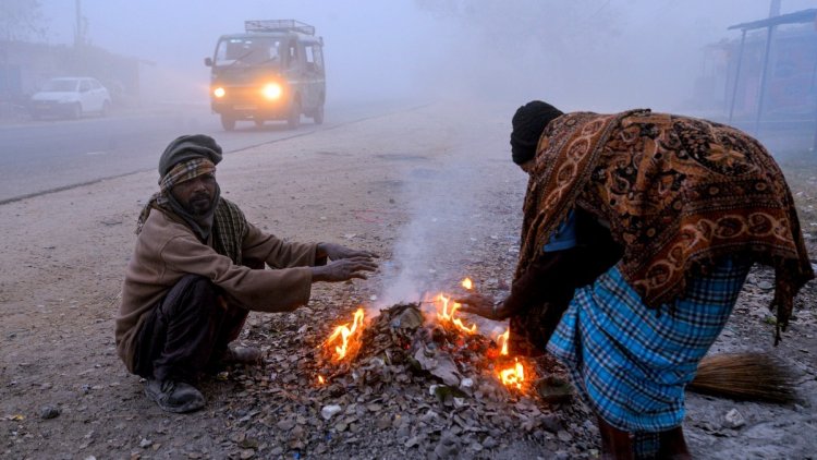 ठंड ने मारी 'यू-टर्न', अंबिकापुर में ठिठुरन बढ़ी; जानें रायपुर समेत आपके शहर में कैसा रहेगा मौसम