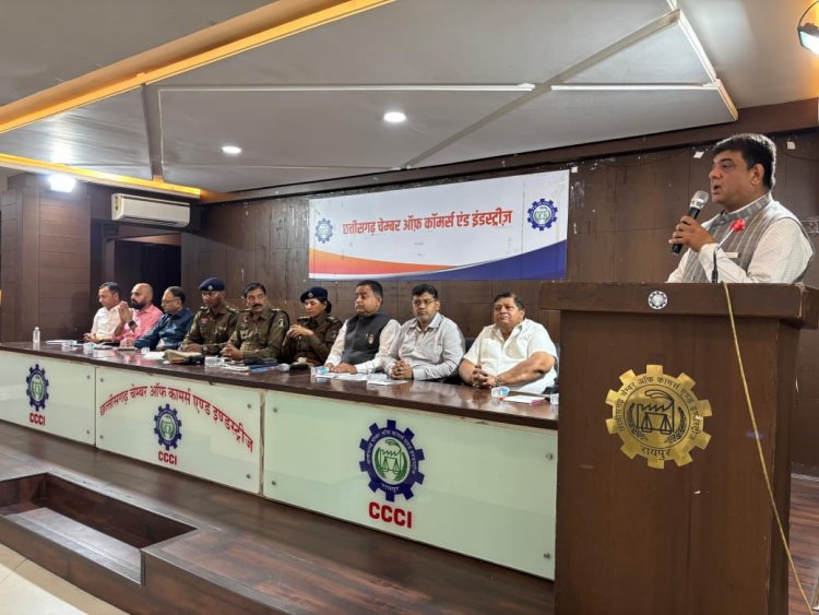 मालवीय रोड को ”नो वेंडर जोन” घोषित करने की उठी मांग : चेंबर भवन में हुई महत्वपूर्ण बैठक