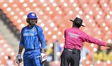 मोहम्मद नबी पर गिरी ICC की गाज: दक्षिण अफ्रीका के खिलाफ मैच में अंपायर से बहस पड़ी महंगी, लगा भारी जुर्माना!