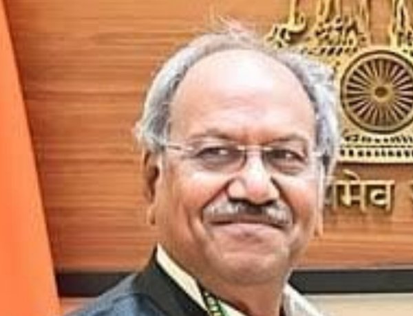 यह बजट वास्तव में अंतिम पंक्ति के व्यक्ति तक विकास पहुंचाने का संकल्प है : बृजमोहन अग्रवाल