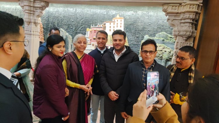 चेंबर महामंत्री अजय भसीन के नेतृत्व में भिलाई इकाई का प्रतिनिधिमंडल केंद्रीय बजट सत्र में हुआ शामिल