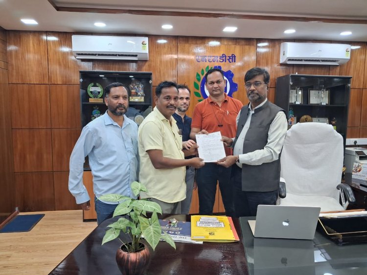 12 फरवरी हड़ताल से खदान मजदूर संघ ने बनाई दूरी, ईडी को सौंपा ज्ञापन