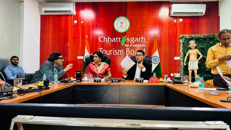 अध्यक्ष मोना सेन की ने ली फिल्म पॉलिसी पर छत्तीसगढ़ पर्यटन बोर्ड में बैठक,सब्सिडी व फिल्म सिटी पर फोकस