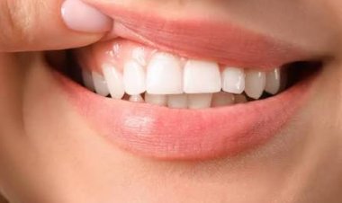 क्या आप भी कर रहे हैं अपनी ओरल हेल्थ को नजरअंदाज? मसूड़ों और दांतों को मजबूत रखने के लिए अपनाएं ये डेली टिप्स