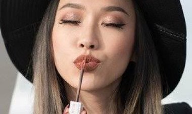 सावधान! क्या आप भी हर रोज लगाती हैं लिपस्टिक? सेहत को हो सकते हैं ये गंभीर नुकसान, जानें बचाव के तरीके