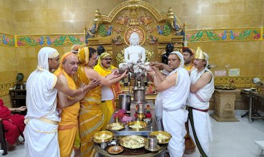 आदि ब्रम्हा आदिनाथ भगवान का मनाया गया जन्म और तप महोत्सव