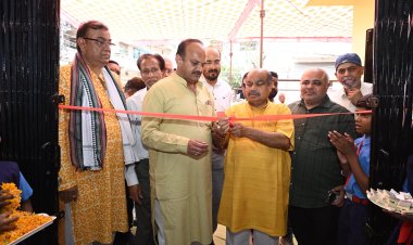 नवीन स्वरूप में सजा चुनाभट्टी का शासकीय प्राथमिक विद्यालय : विधायक पुरंदर मिश्रा ने किया लोकार्पण