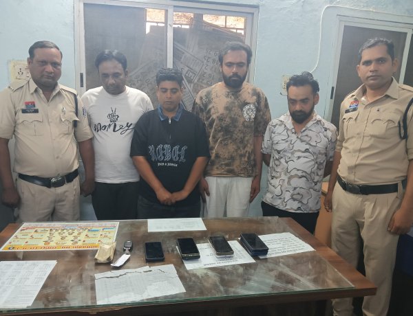 T-20 वर्ल्ड कप फाइनल में ऑनलाइन सट्टा : रायपुर में 6 सटोरिए गिरफ्तार, क्रेटा कार समेत 9.76 लाख का सामान जब्त