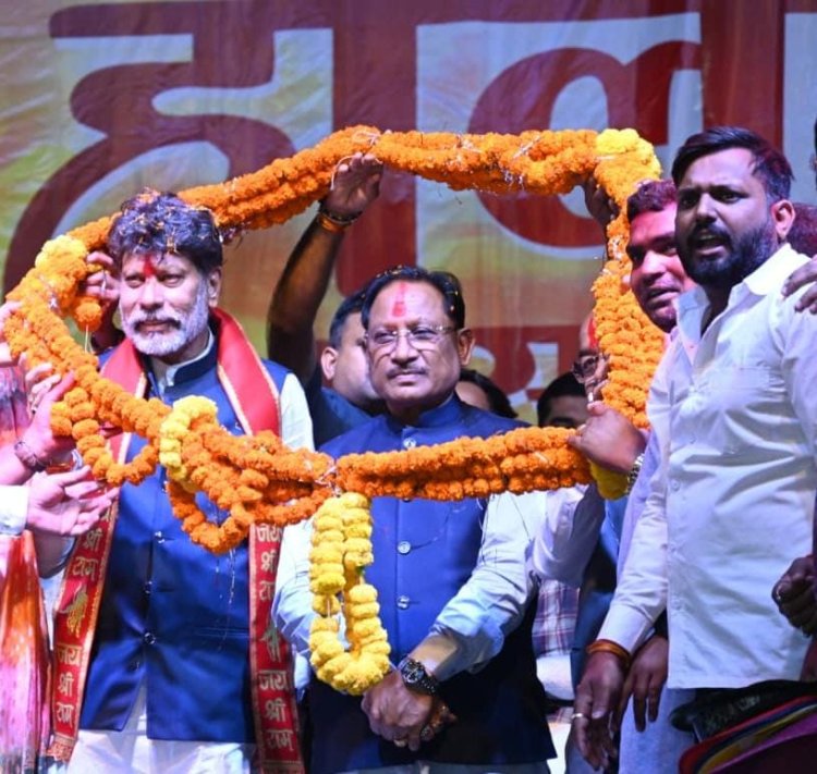 रंगों में घुला समरसता का संदेश: भाजयुमो के होली मिलन में शामिल हुए सीएम विष्णु देव साय