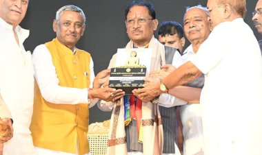 भगवान महावीर जन्मकल्याणक महोत्सव 2026 में हुए शामिल मुख्यमंत्री विष्णु देव साय