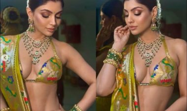 बोल्ड फैशन पर बवाल: साड़ी के साथ 'बिकिनी ब्लाउज' पहनने पर ट्रोल हुईं आकांक्षा पुरी, अब चुप्पी तोड़ते हुए दिया करारा जवाब