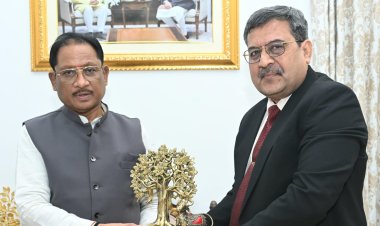 सीएम विष्णुदेव साय से मिले IOCL छत्तीसगढ़-मध्य प्रदेश के मुख्य महाप्रबंधक,पेट्रोलियम सेक्टर विस्तार पर चर्चा